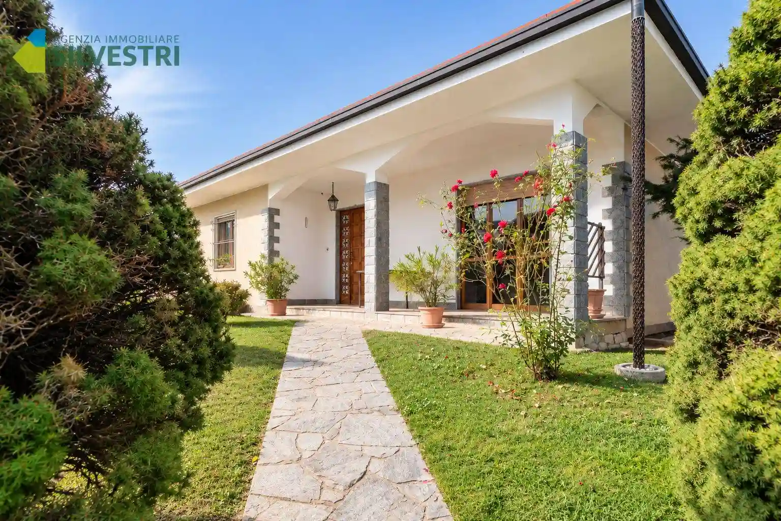 Villa - foto 2
