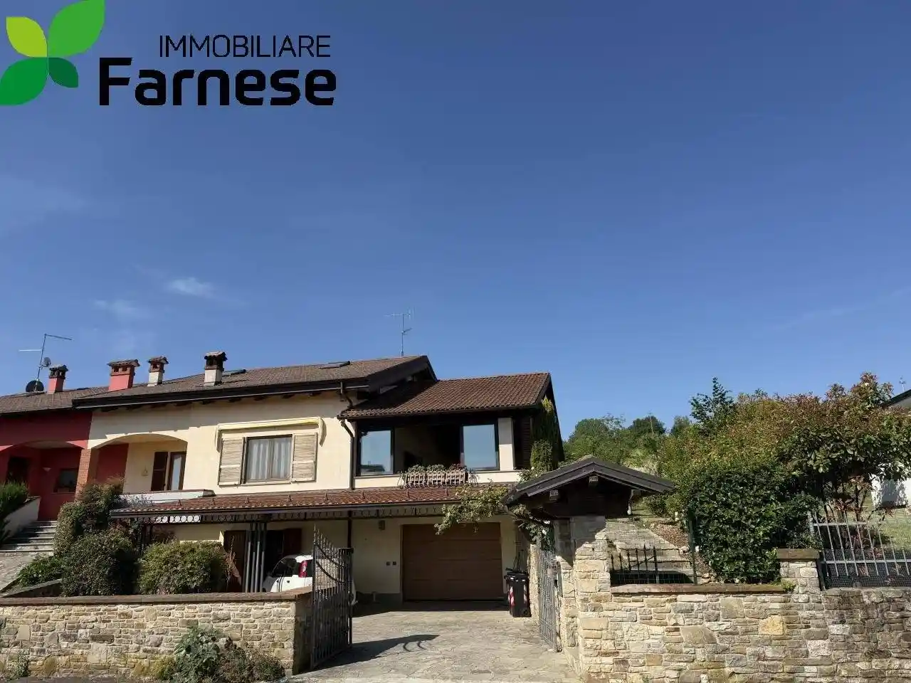 Villa in vendita a Agazzano