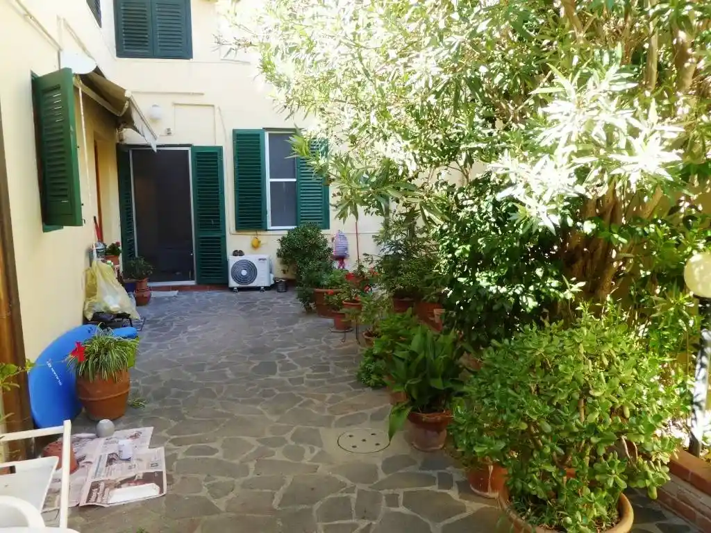 Appartamento in vendita a Livorno