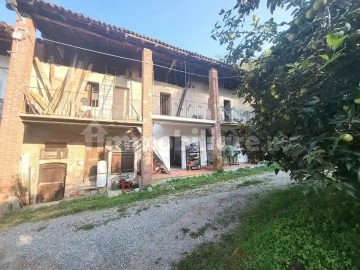 Rustico - Casale in vendita a Grignasco