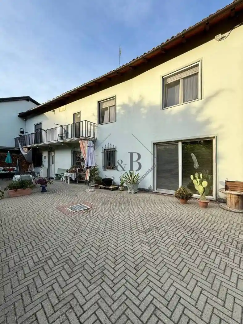 Rustico - Casale in vendita a Calliano