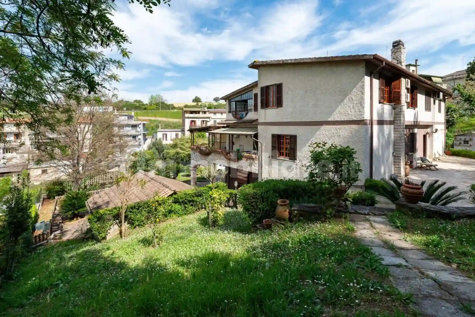 Villa - foto 2
