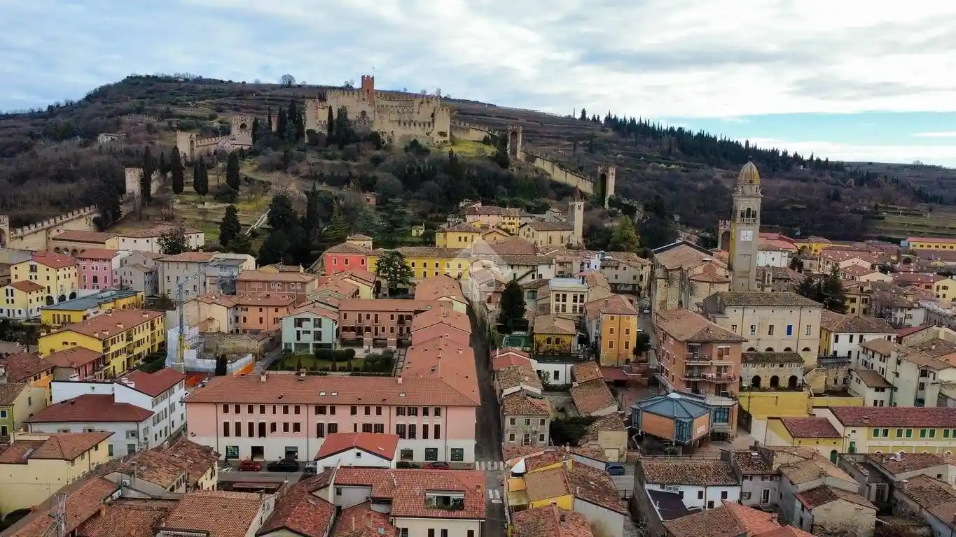 Appartamento in affitto a Soave