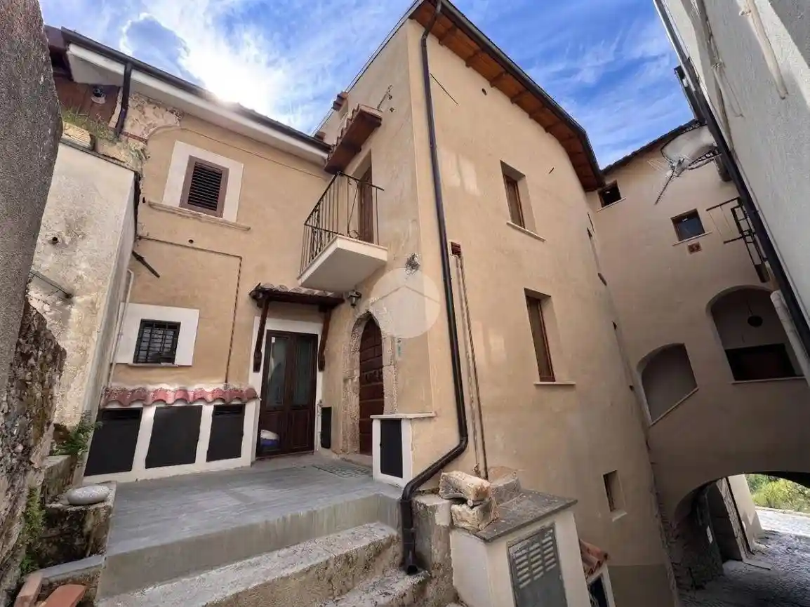 Appartamento in vendita a Lucoli