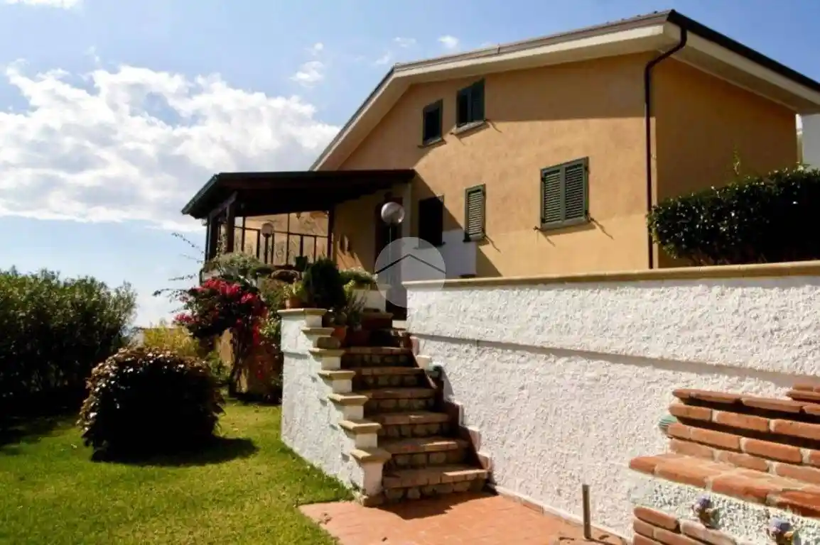 Villa in vendita a Santa Marina