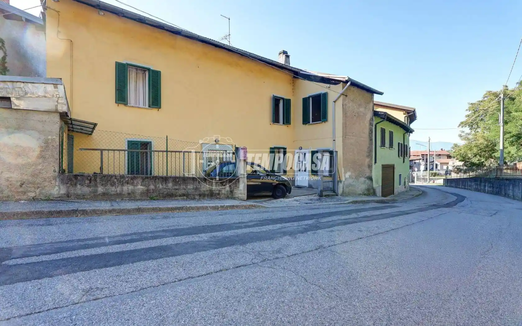 Casa indipendente in vendita a Luino