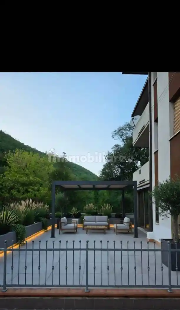 Appartamento in vendita a Genga