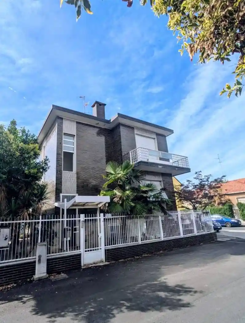 Villa in vendita a Milano
