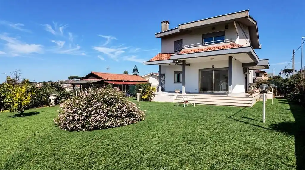 Villa in vendita a Anzio