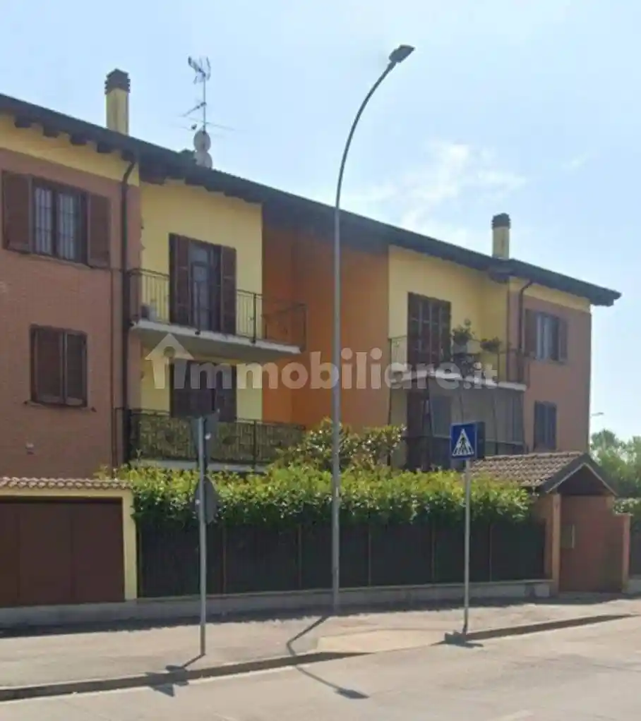 Appartamento in affitto a Lacchiarella