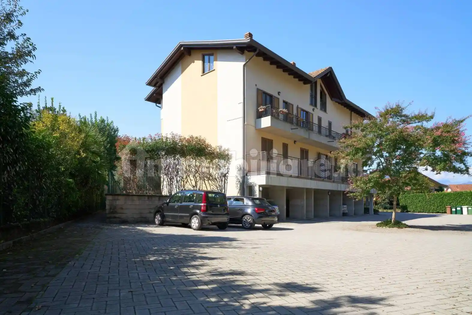 Appartamento in vendita a Laveno-Mombello