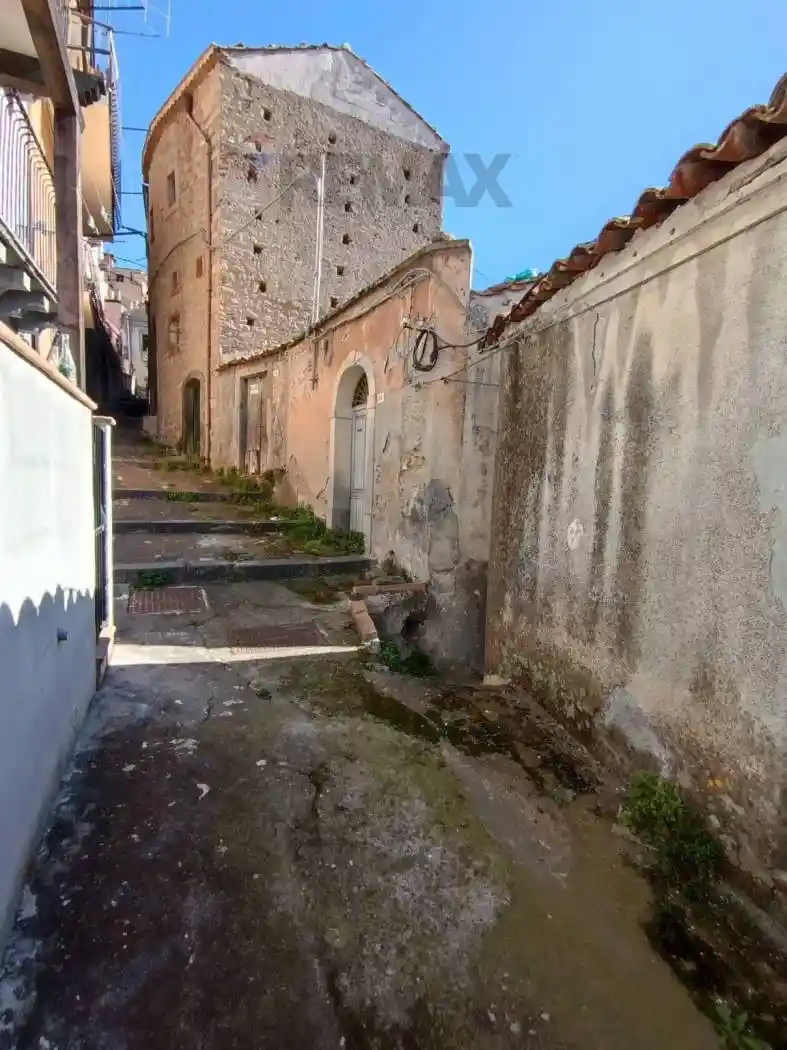 Casa indipendente in vendita a Castiglione di Sicilia