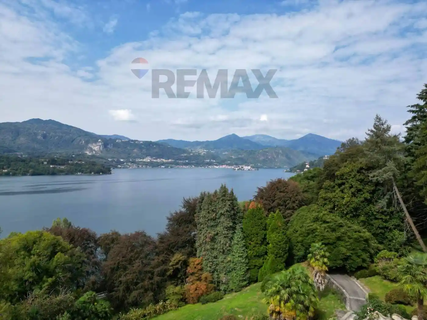 Casa indipendente in vendita a Orta San Giulio