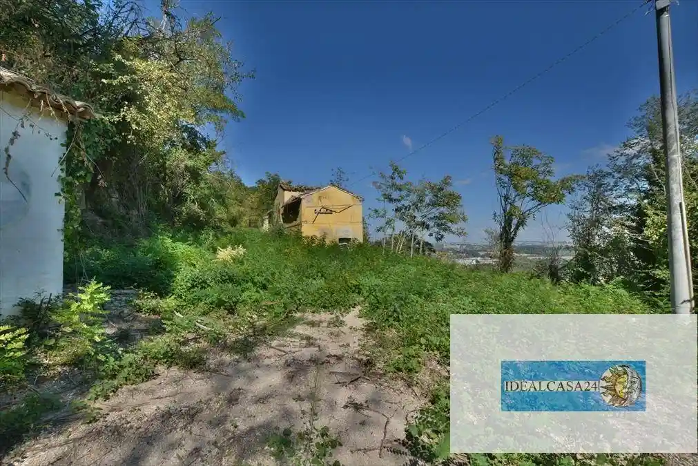 Casa indipendente in vendita a Pollenza