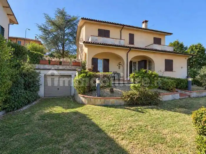 Villa in vendita a Arcevia