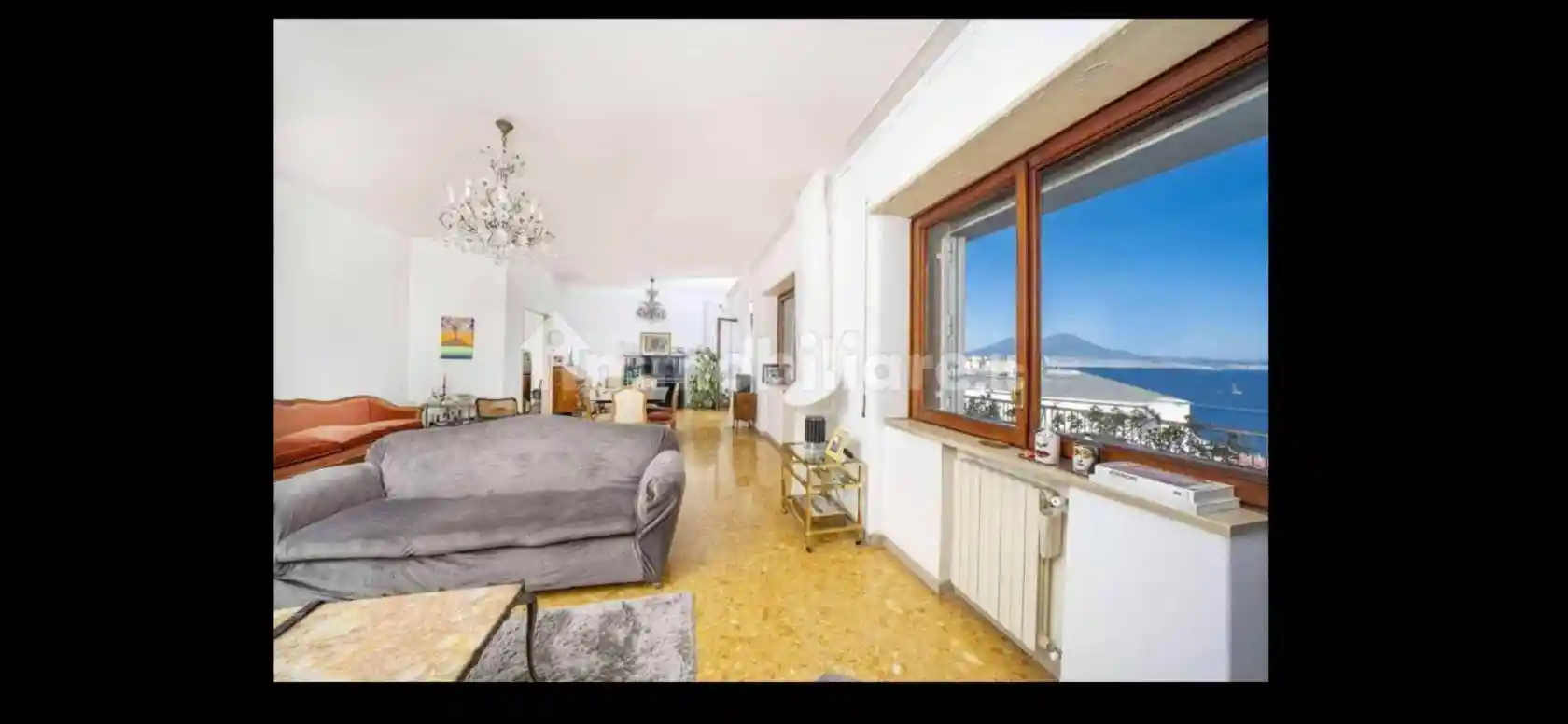 Appartamento in vendita a Napoli