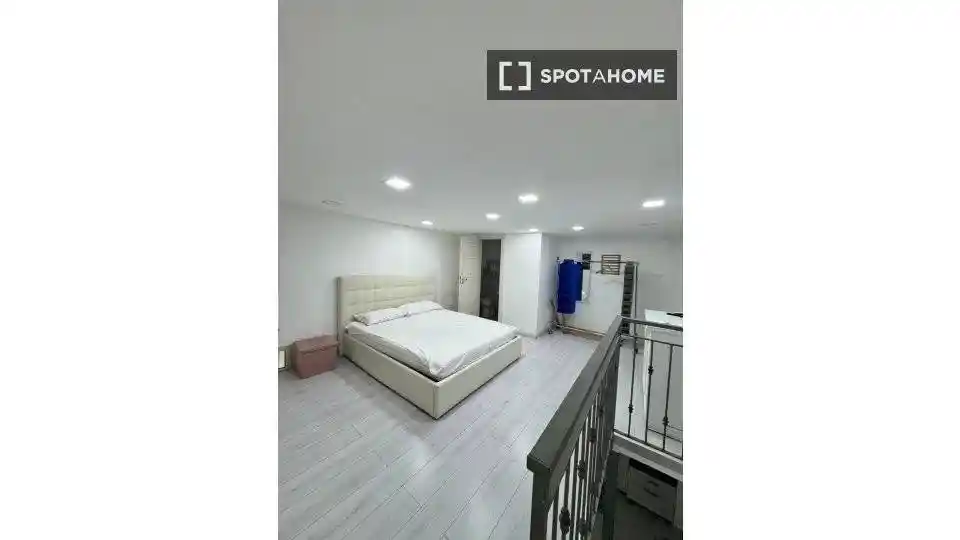 Appartamento in affitto a Napoli