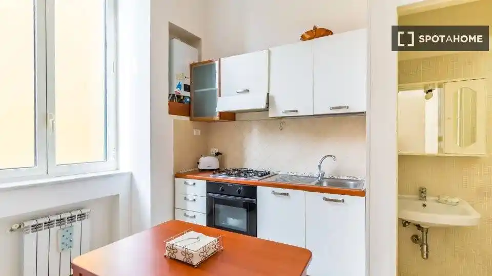 Appartamento in affitto a Napoli