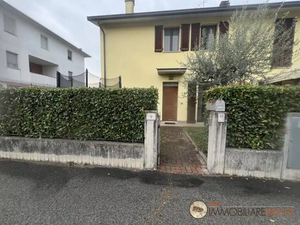 Villetta a schiera in vendita a Massa Lombarda
