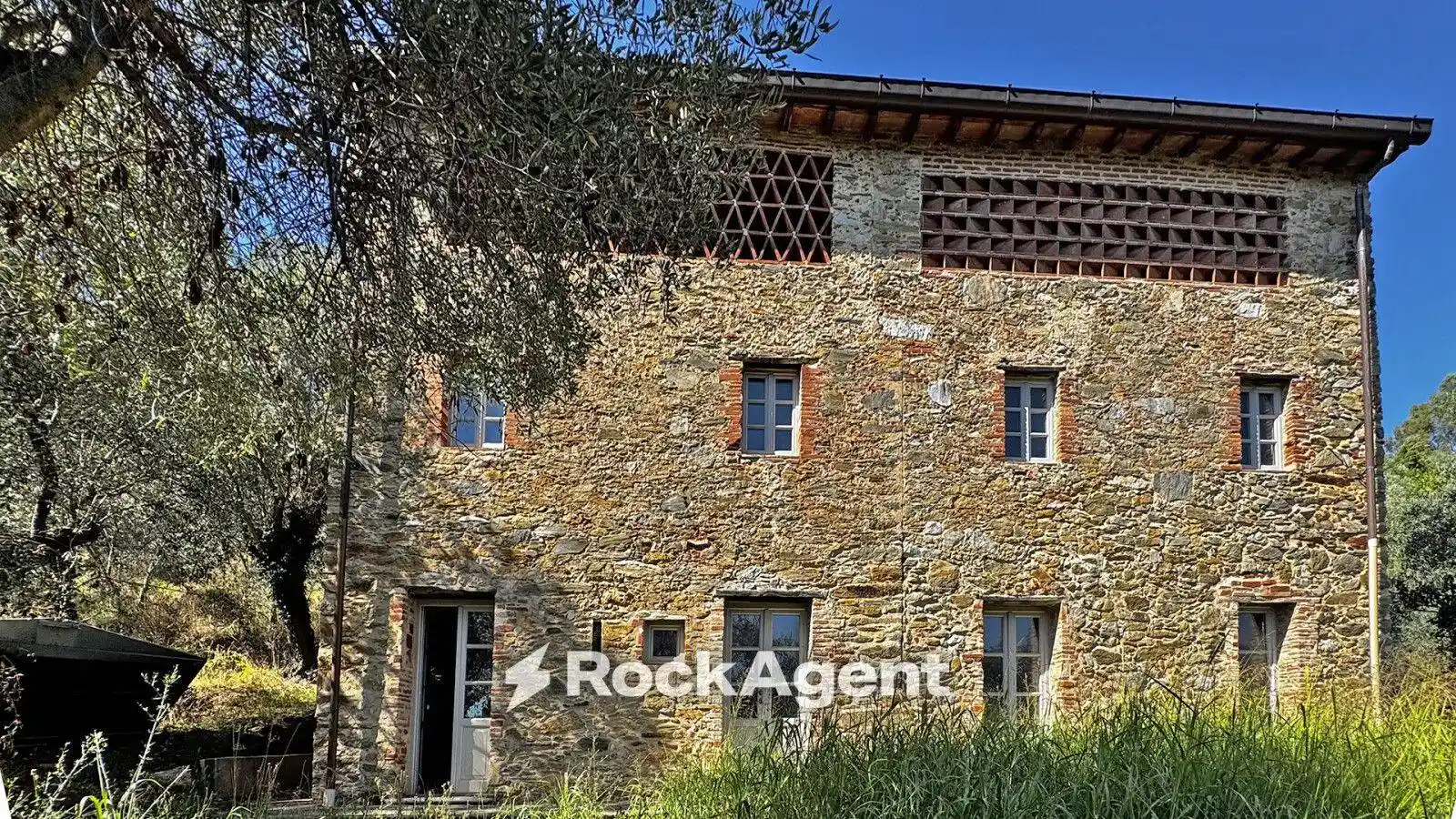 Villa in vendita a Camaiore