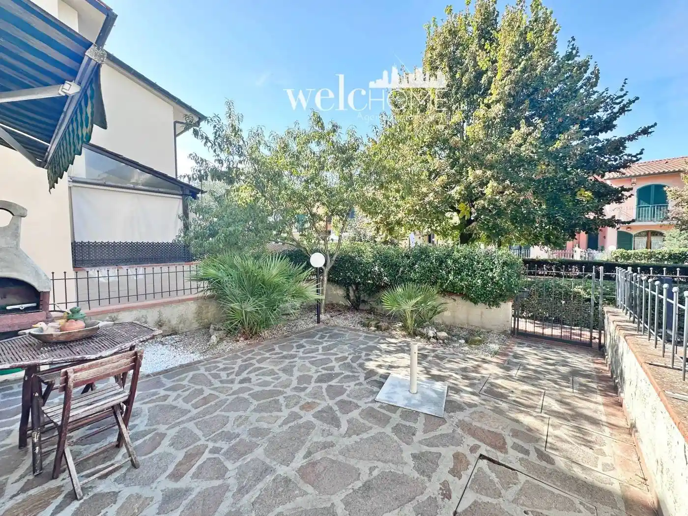 Casa indipendente in vendita a Campi Bisenzio