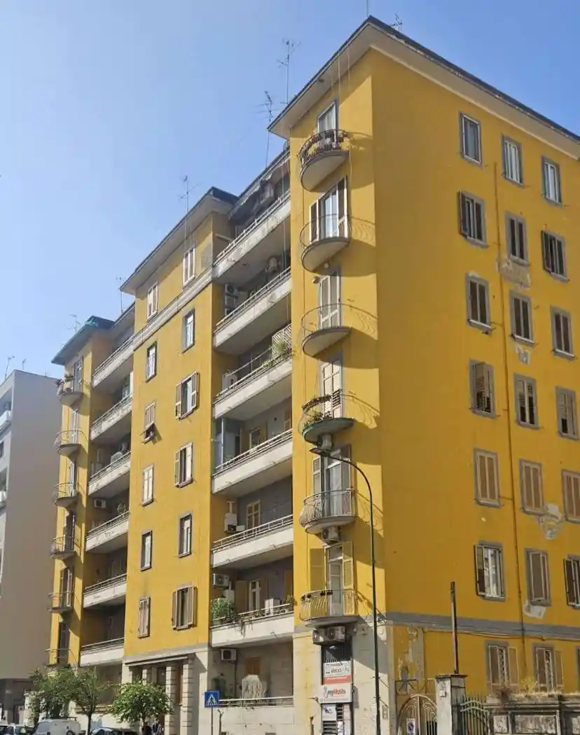 Appartamento in vendita a Napoli
