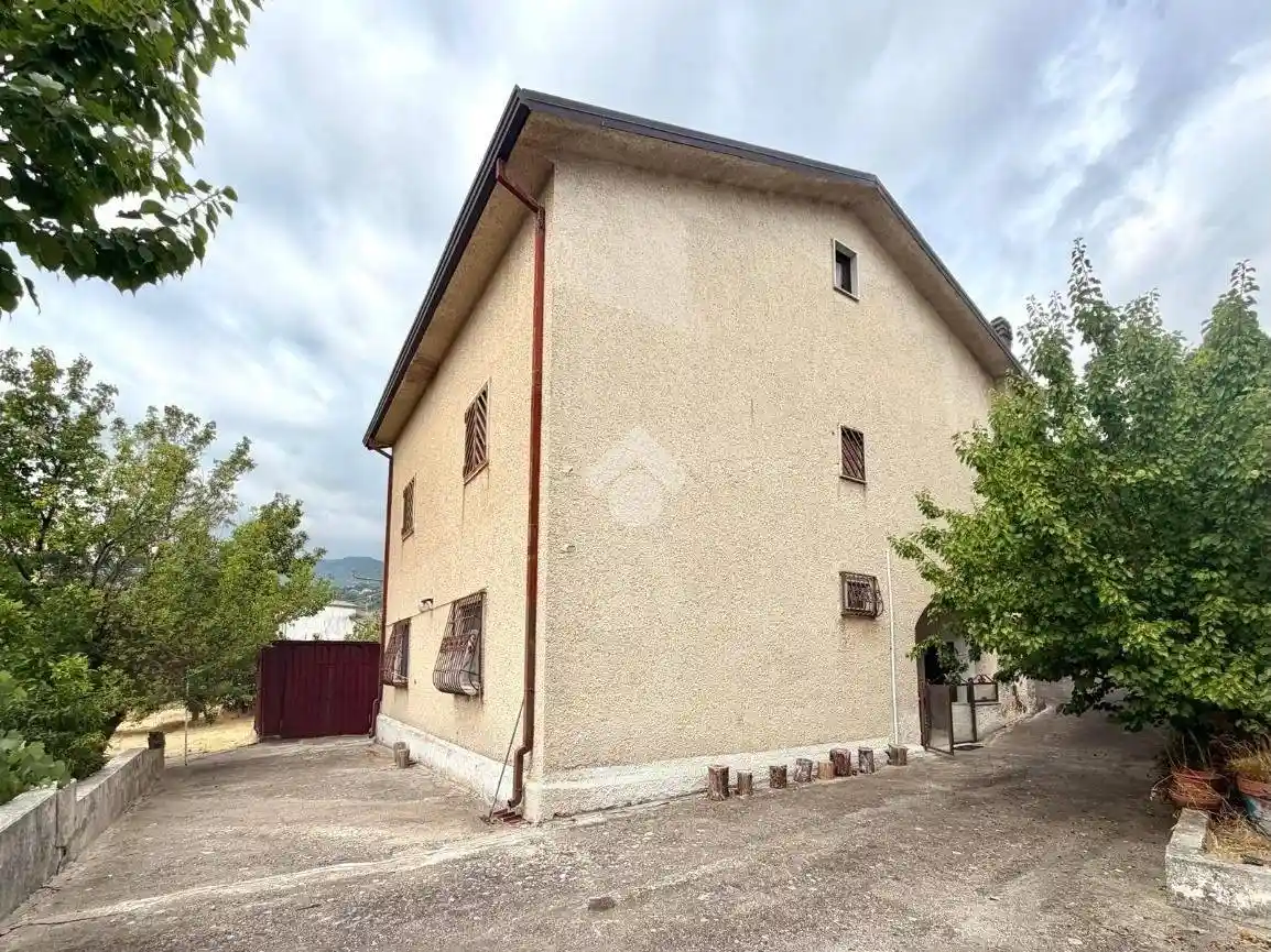 Villa in vendita a Cerisano
