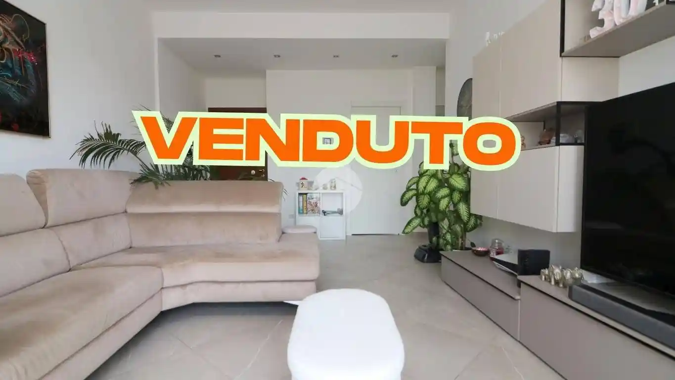 Appartamento in vendita a Rho