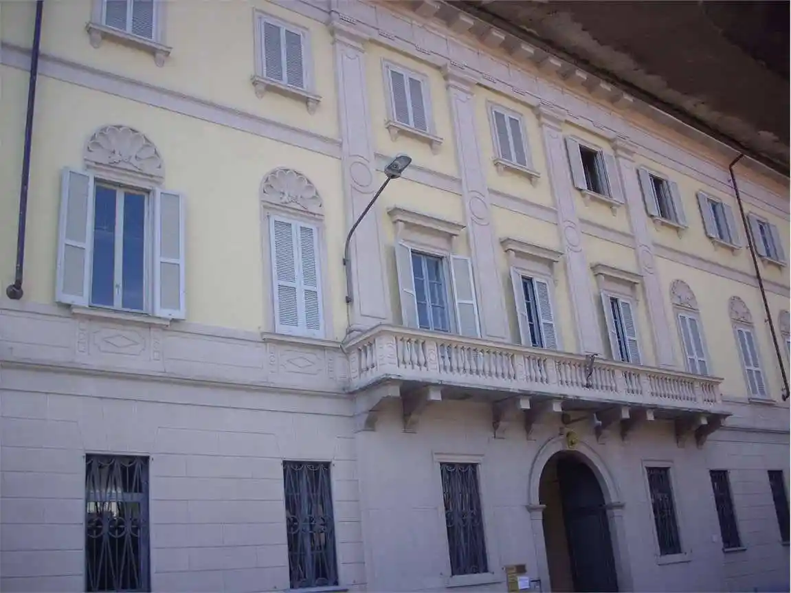 Appartamento in affitto a Somma Lombardo