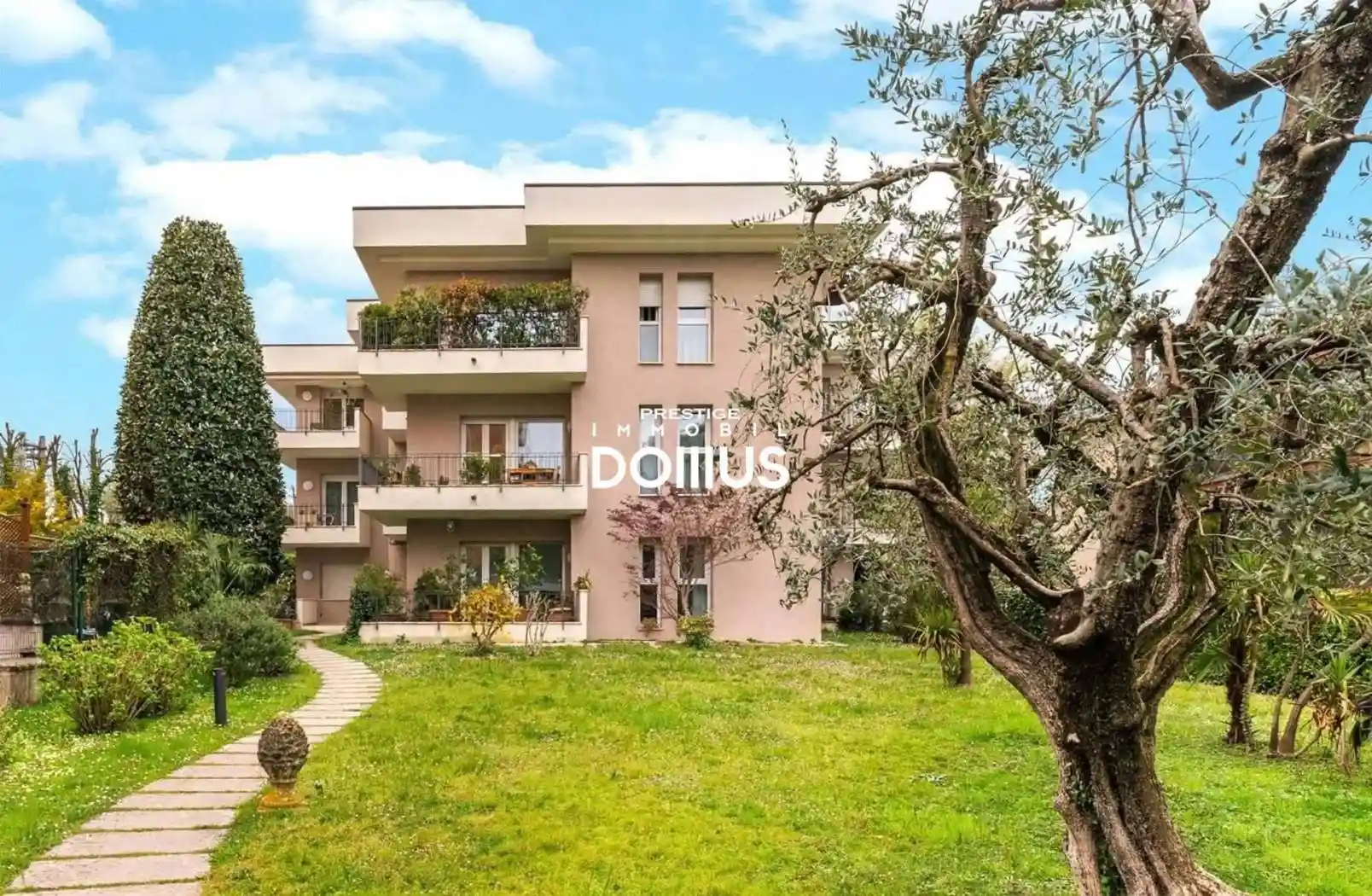 Appartamento in vendita a Desenzano del Garda