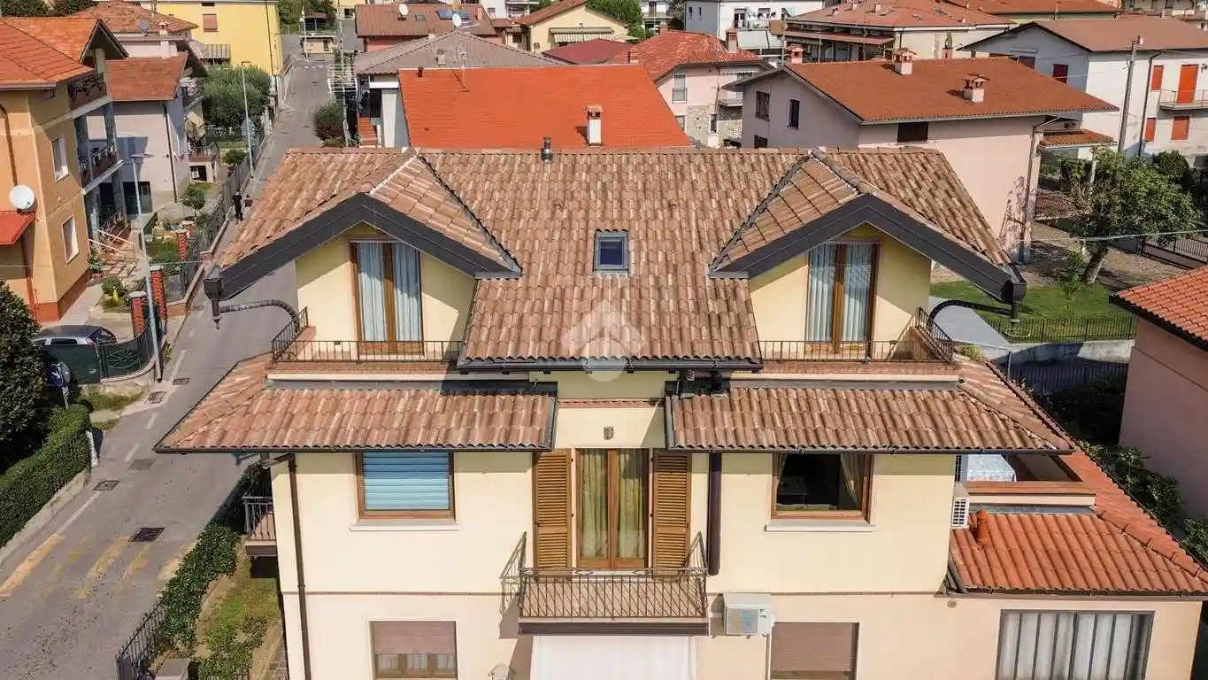 Appartamento in vendita a Adro