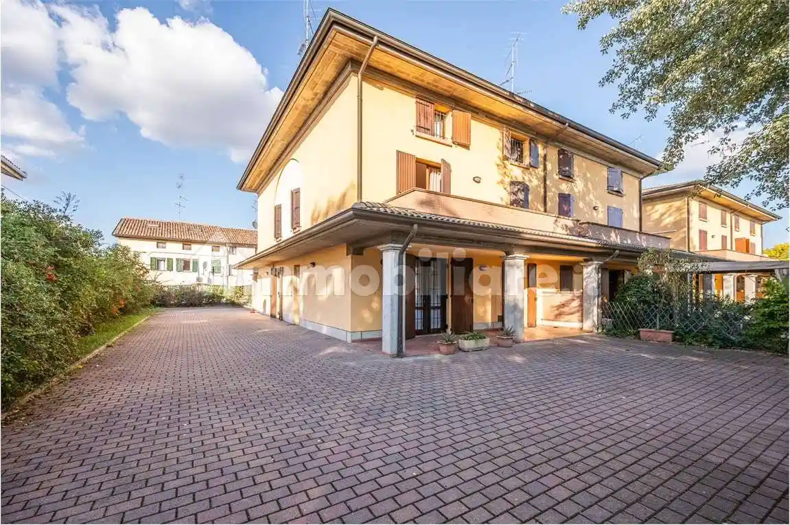 Villa in vendita a Rio Saliceto