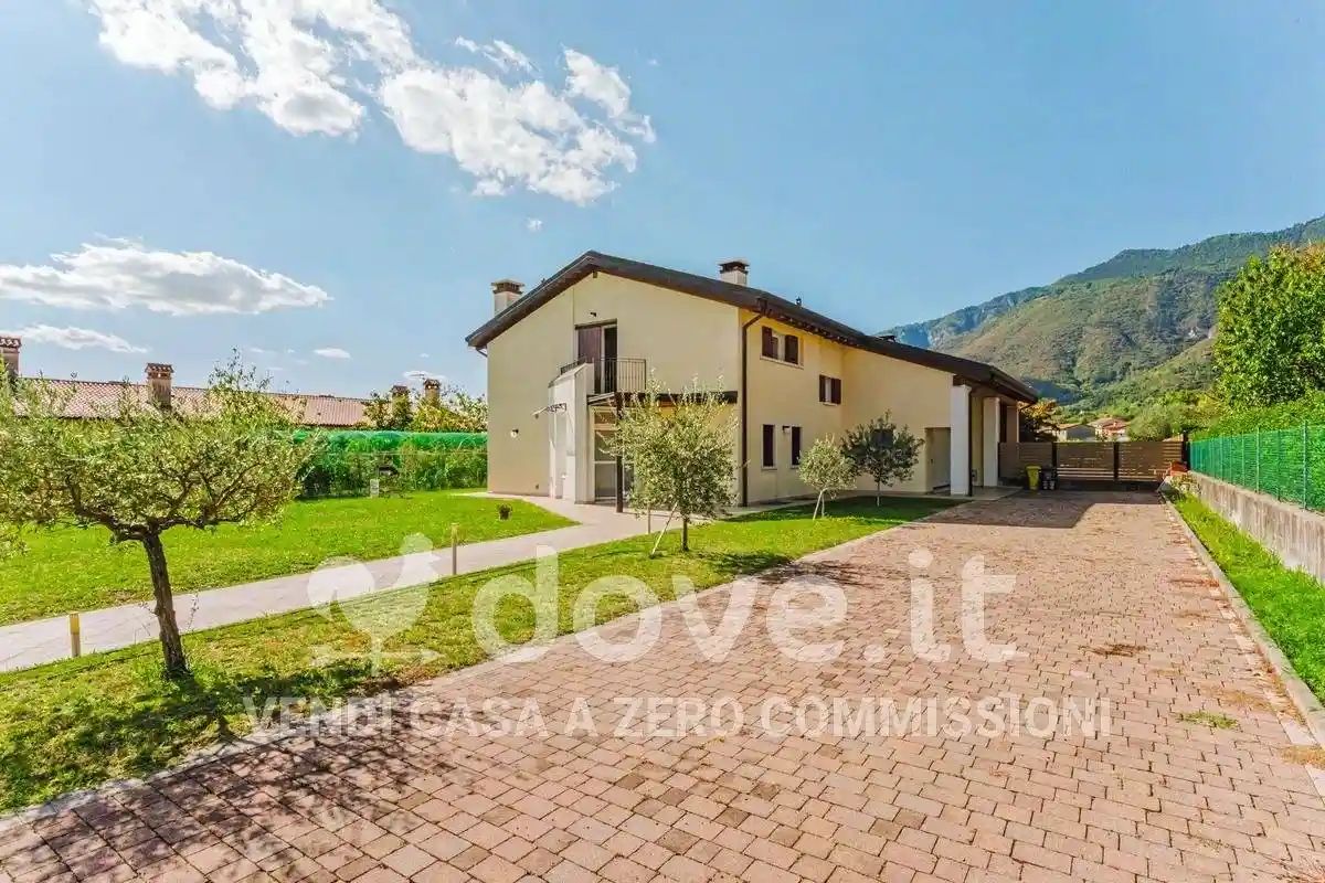 Villa in vendita a Borso del Grappa