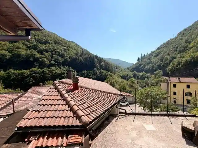 Appartamento in vendita a Alto Reno Terme