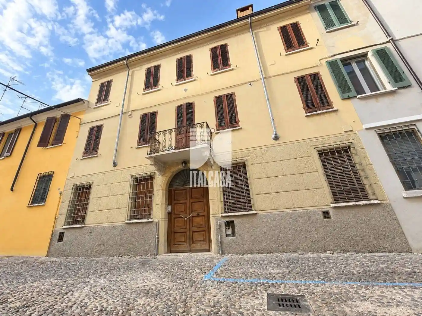Palazzo - Edificio in vendita a Mantova