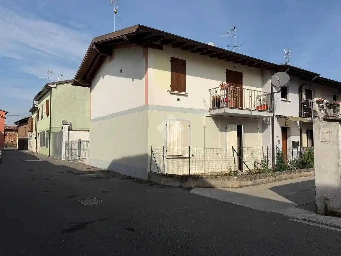 Appartamento in vendita a Leno