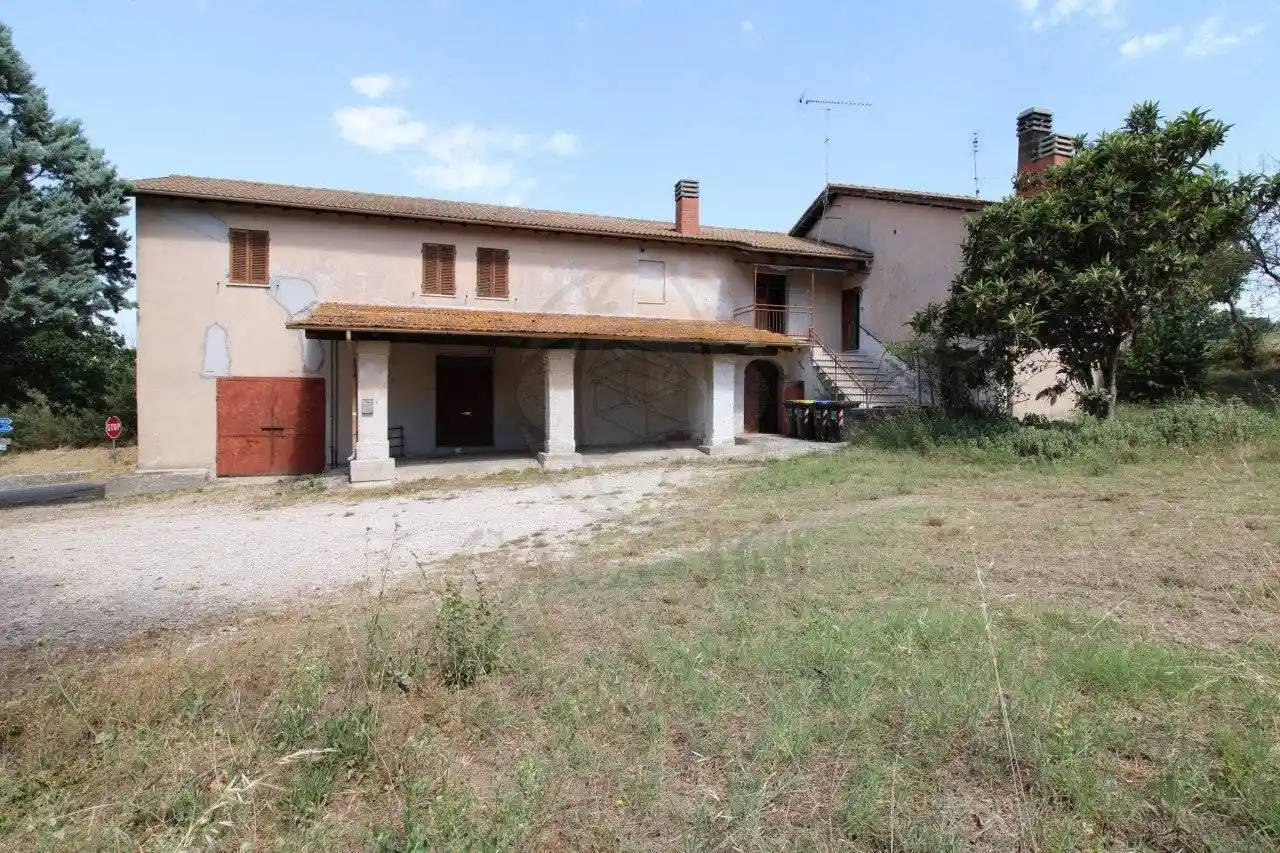 Casa indipendente in vendita a Stroncone