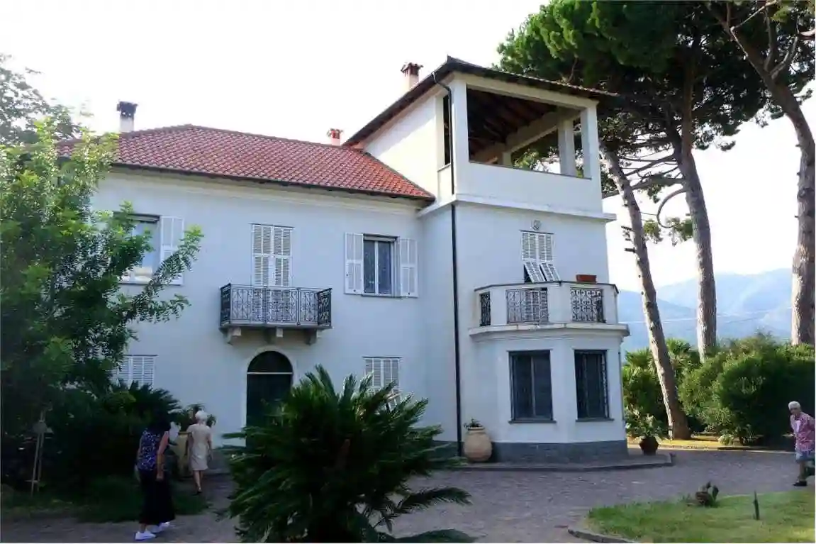 Villa - foto 2
