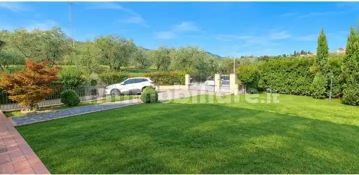 Villa in vendita a Quarrata