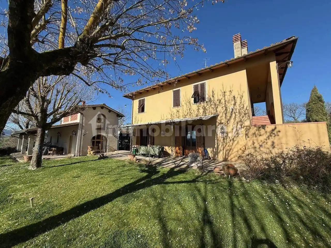 Villa in vendita a Castelfranco Piandisco