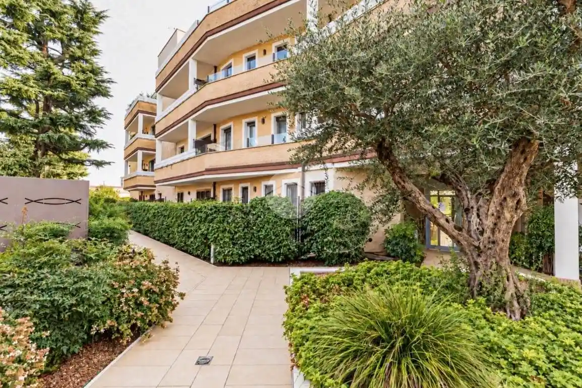 Appartamento in vendita a Monza