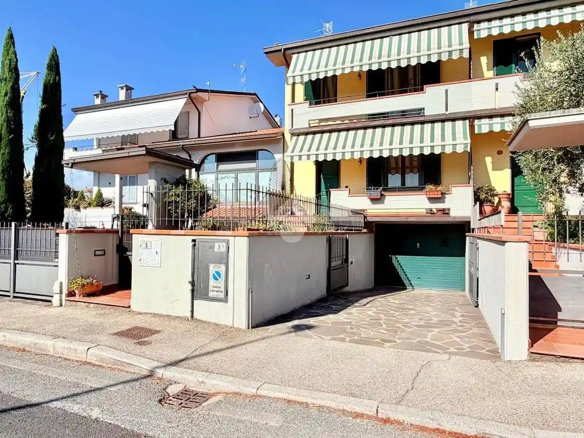 Casa indipendente in vendita a Montemurlo