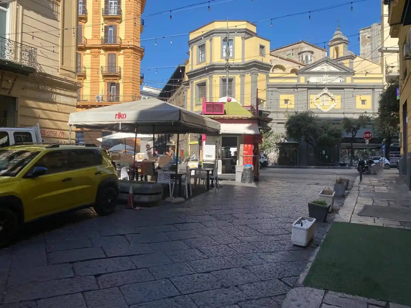 Appartamento in vendita a Napoli
