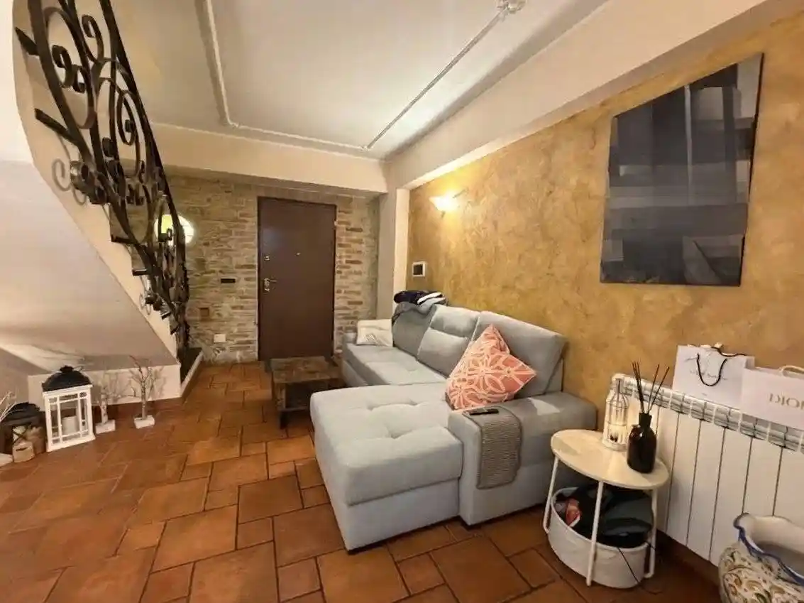 Casa indipendente in vendita a Barcellona Pozzo di Gotto