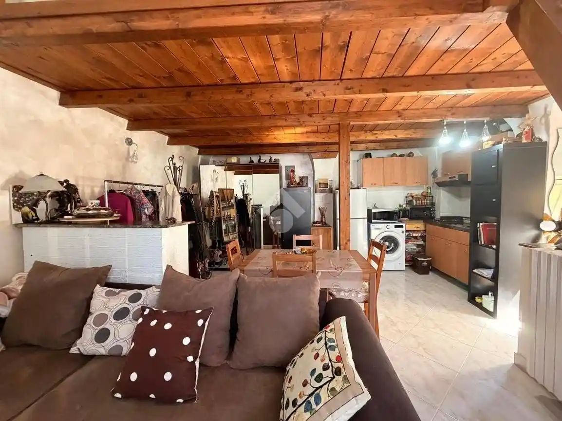 Casa indipendente in vendita a Santeramo in Colle