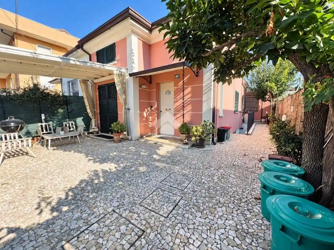 Villa in vendita a Rimini