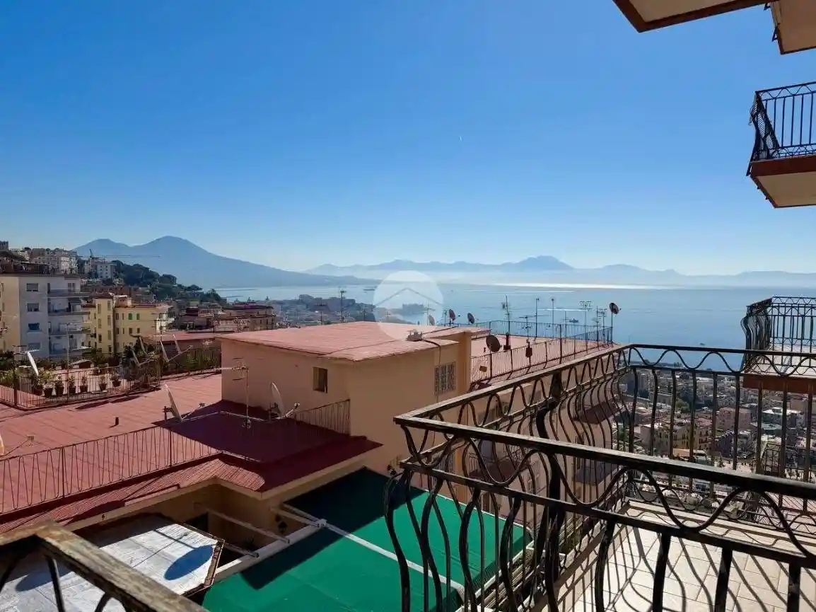 Appartamento in vendita a Napoli