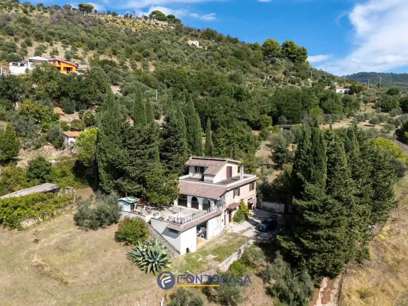 Villa in vendita a Poli