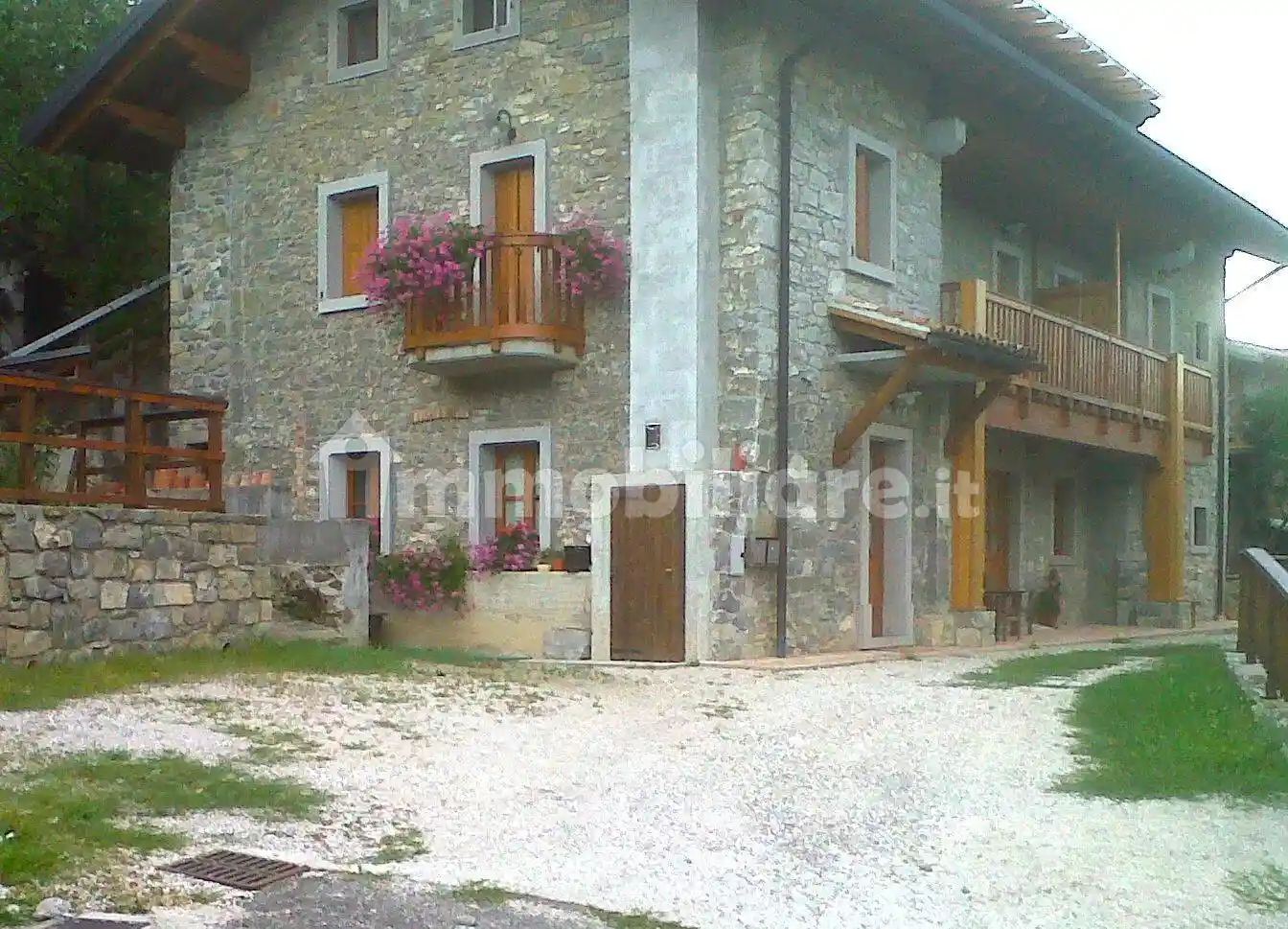 Villa in affitto a San Leonardo