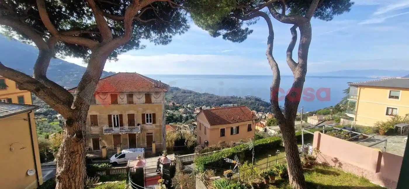 Appartamento in vendita a Camogli